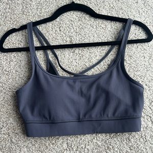 Vuori sports bra